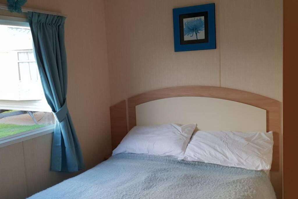 8 Berth Caravan On The Fab Presthaven Beach Resort Prestatyn Exteriér fotografie